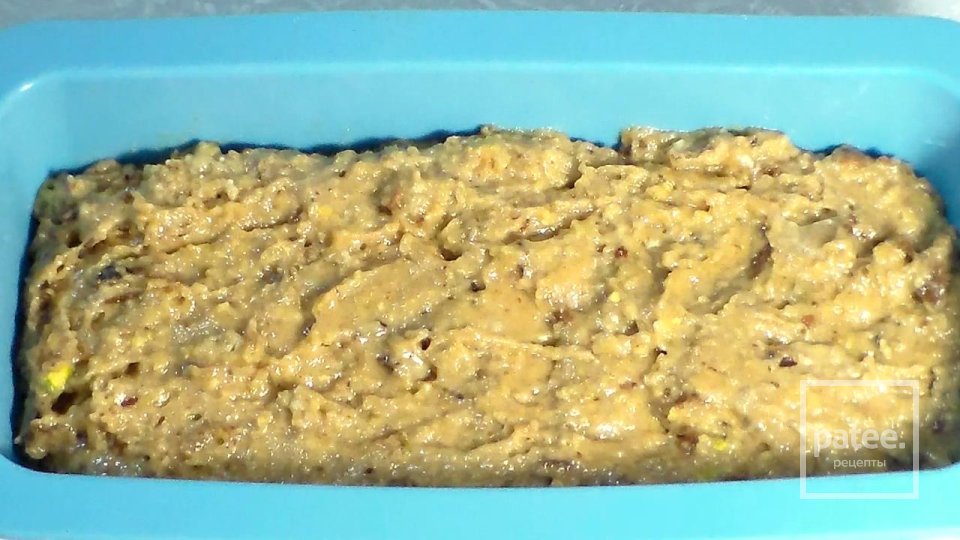 Кекс с финиками и орехами - Шаг 8