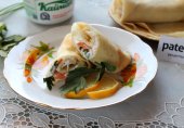 Блины с красной рыбой и сыром