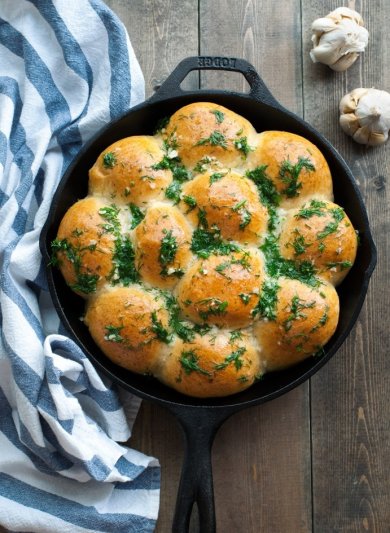 Чесночные пампушки к борщу - Шаг 8