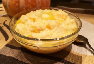 Молочная рисовая каша с тыквой