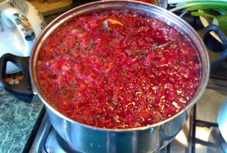 Борщ по-українське