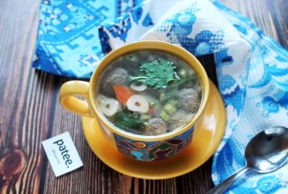 Суп с вермишелью и фрикадельками