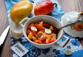Маринованный сладкий перец с чесноком