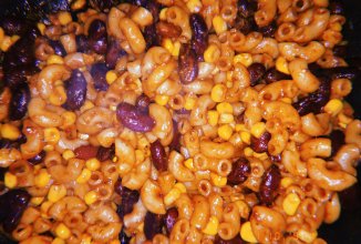 Макароны с овощами в соусе