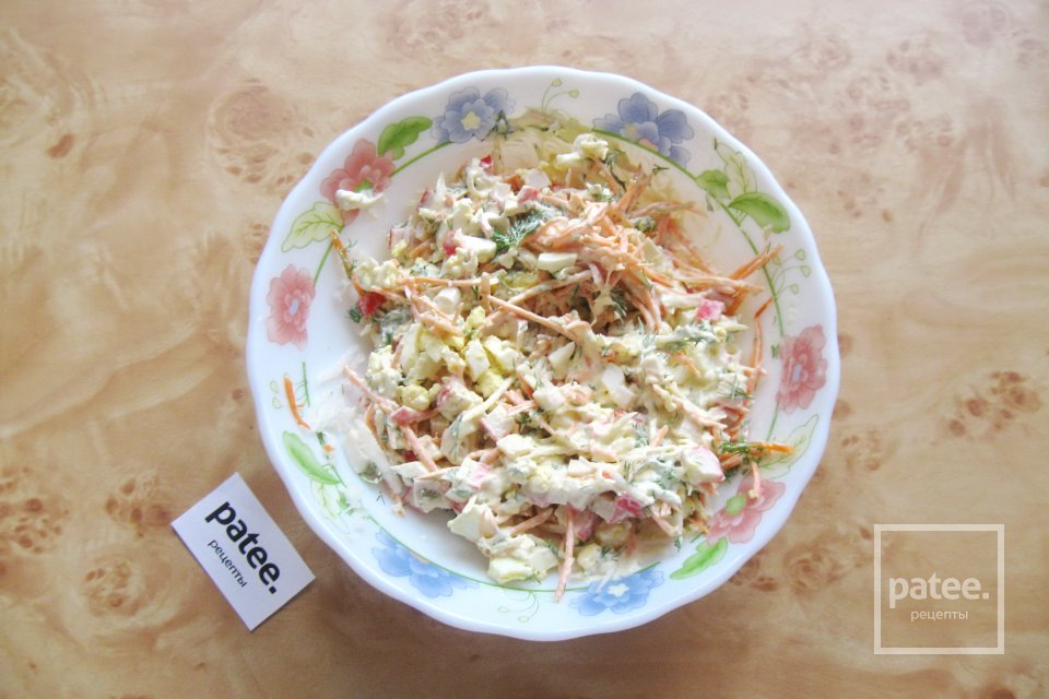 Салат с крабовыми палочками и редькой "Свинка" - Шаг 7