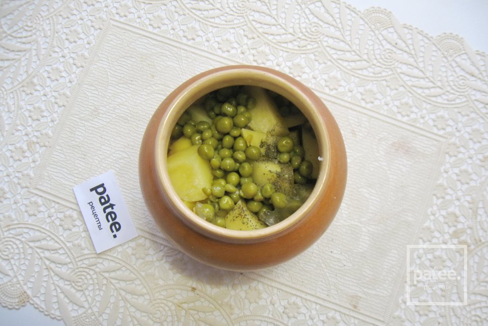 Картофель в горшочке с копчеными колбасками - Шаг 10