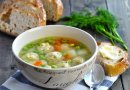 Простой супчик с куриными фрикадельками