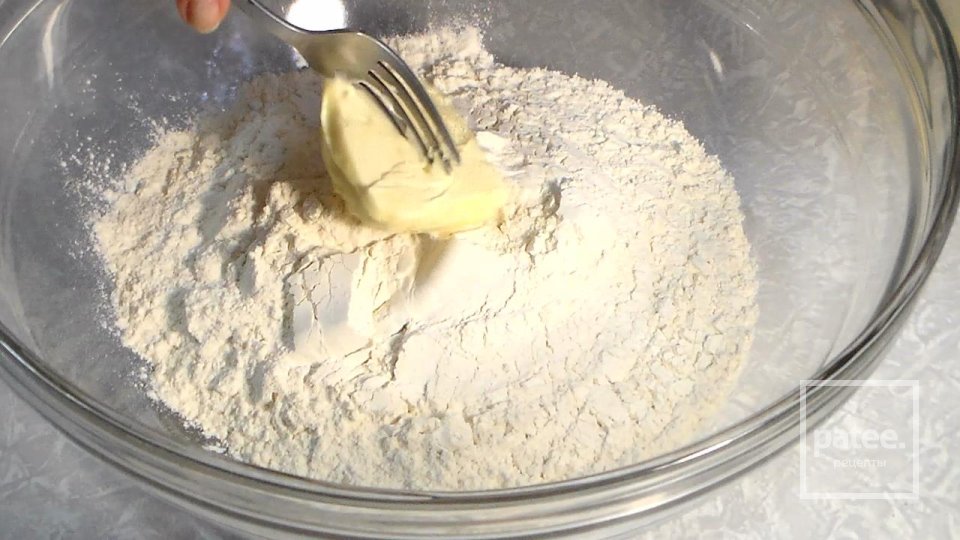 Жареные пирожки на кефире без дрожжей - Шаг 5