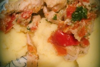 Куриное филе с перцем в сливках