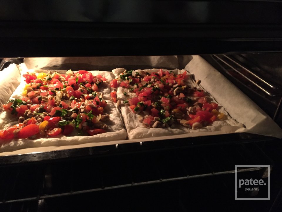 Пицца с болгарским перцем и шампиньонами - Шаг 1