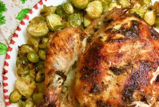 Запечённая курица в горчичном маринаде с тимьяном.