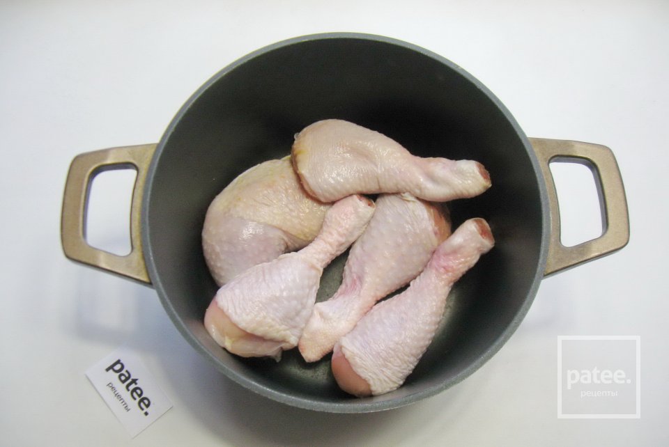 Куриные голени тушеные в пиве - Шаг 2