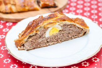 Пирог слоенный