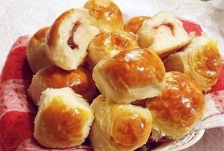 сдобные булочки с повидлом
