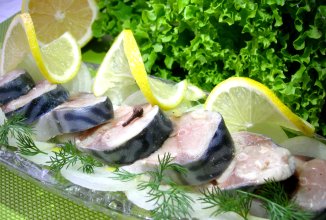 Скумбрия, маринованная по-домашнему