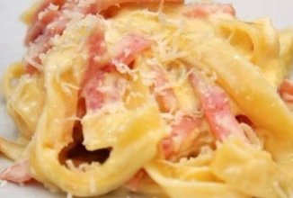 Спагетти с ветчиной в сливочном соусе