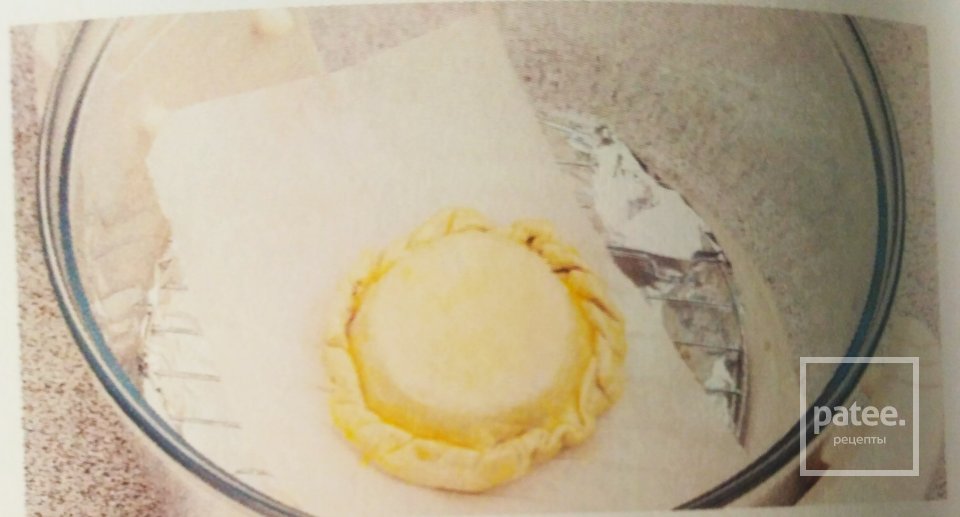 Десерт с сыром камамбер и персиковым дипом - Шаг 6