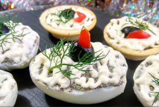 Быстрая закуска из яиц и маслин