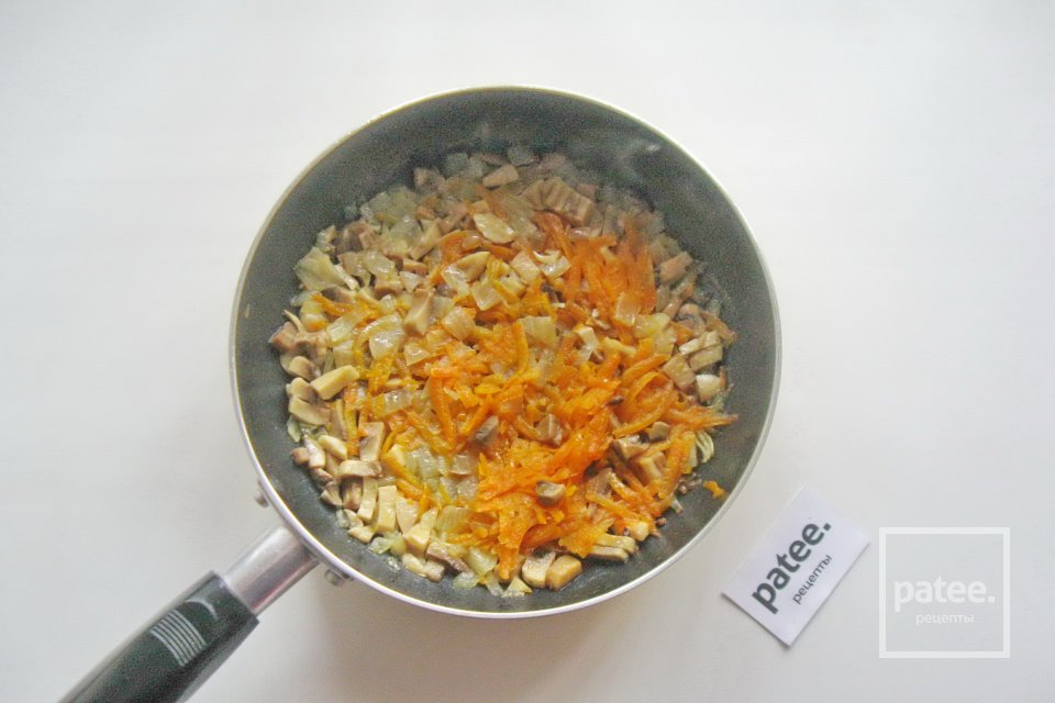 Картофельное пюре с курицей и грибами - Шаг 5