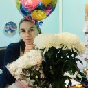 Лиза Леонова