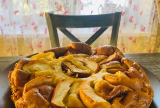 Пирог с яблоком