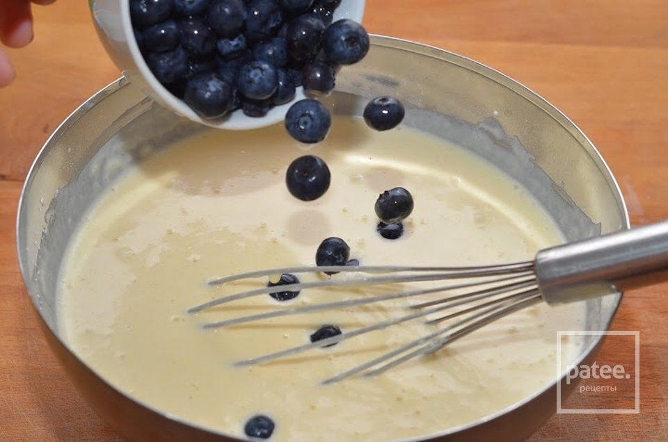 Американские блинчики с голубикой - Шаг 6