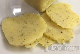 Твёрдый обезжиренный сыр с французскими травами(с атаки)дюкан