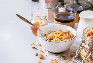 Ореховая гранола с льняным маслом