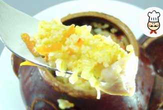 Пшеничная каша с курицей в горшочке