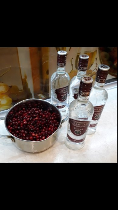 Настойка на клюкве. - Шаг 1