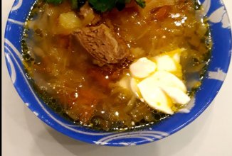 Щи из квашеной капусты с бараниной