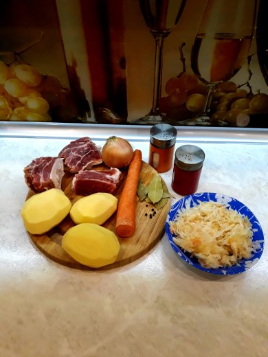 Щи из квашеной капусты с бараниной - Шаг 1