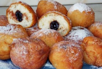 Пончики с вишней