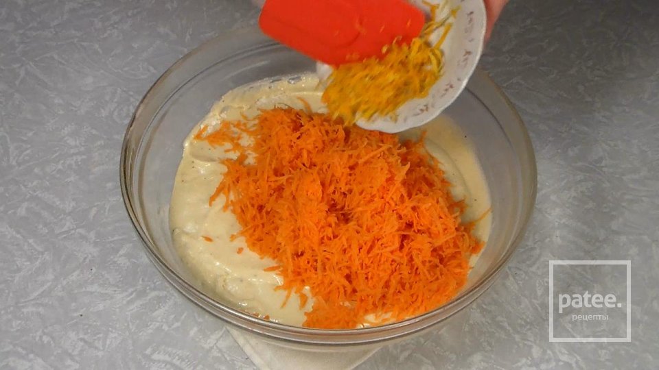 Морковный кекс с клюквой - Шаг 4
