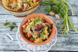 Кролик с овощами в сметане в духовке