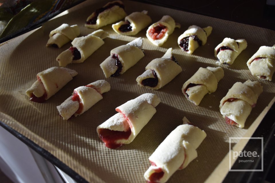 печенье рогалики с творогом - Шаг 2