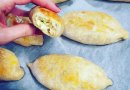 Пирожки с рисом,яйцом и зеленым луком