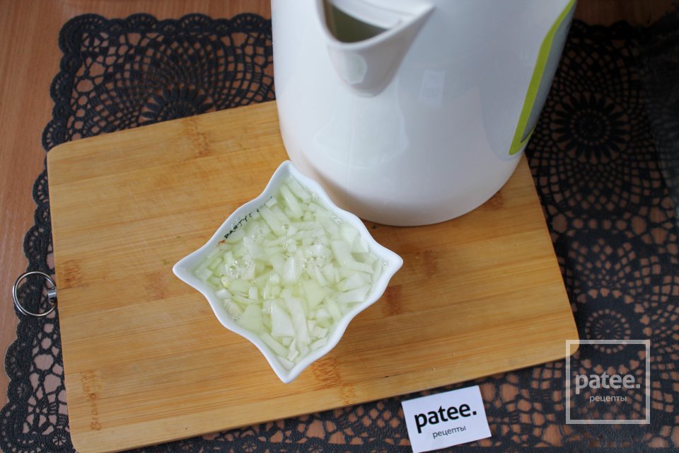 Салат с сайрой и авокадо - Шаг 3