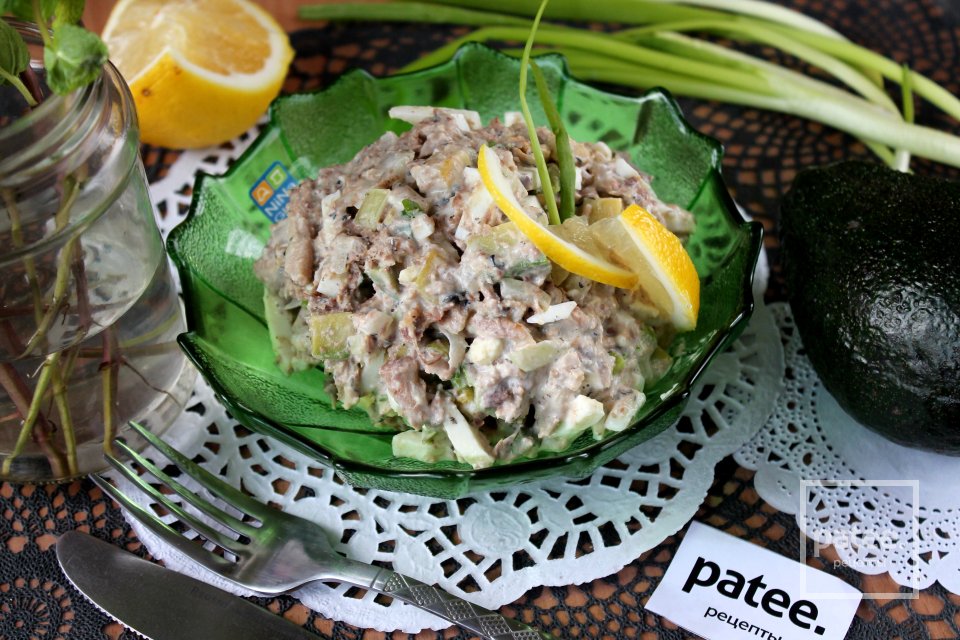 Салат с сайрой и авокадо - Шаг 15