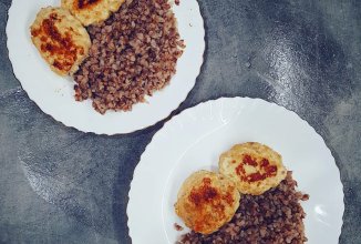 Рубленые куриные котлетки с овсяными хлопьями