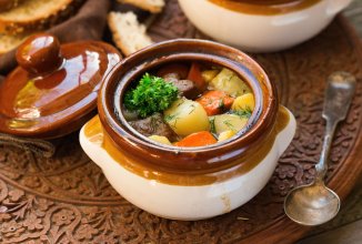 Жаркое из говядины в горшочке