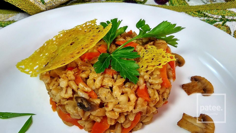 Перловка с грибами и корнем сельдерея в мультиварке - Шаг 10