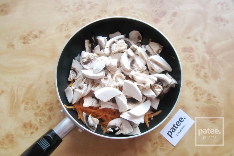 Рулетики из свинины с грибами - Шаг 5