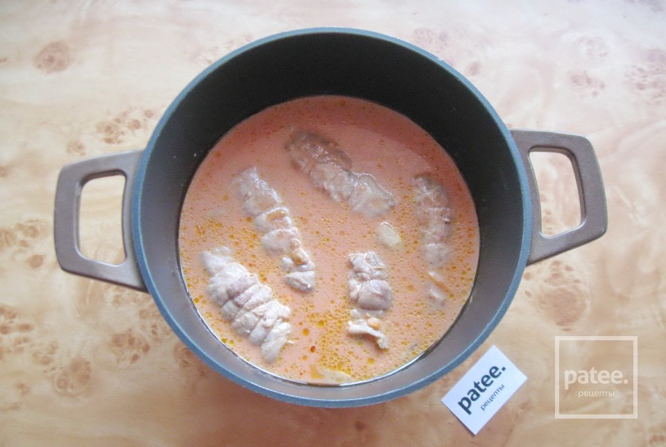 Рулетики из свинины с грибами - Шаг 13