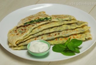 Кутабы с зеленью по азербайджански