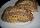 Рулет из фарша с макаронами внутри