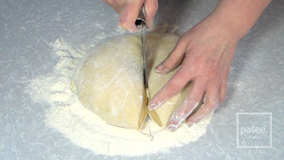 Сдобный калач с начинкой в шоколадной глазури - Шаг 5