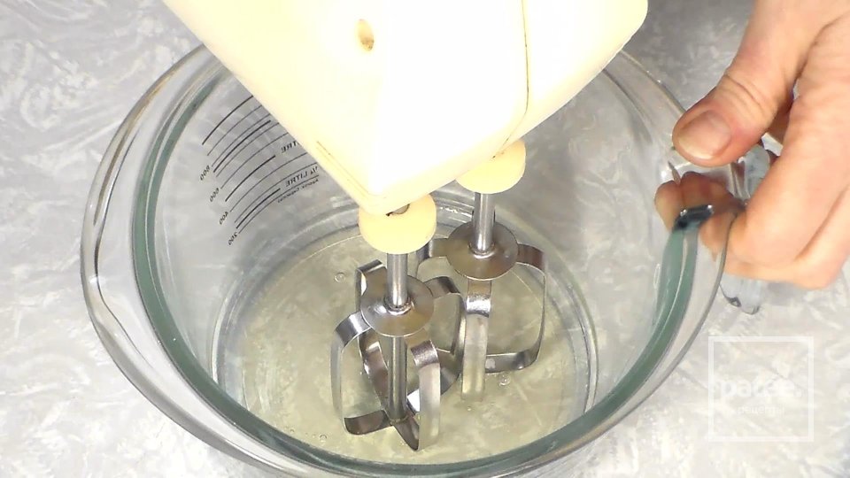 Сдобный калач с начинкой в шоколадной глазури - Шаг 14