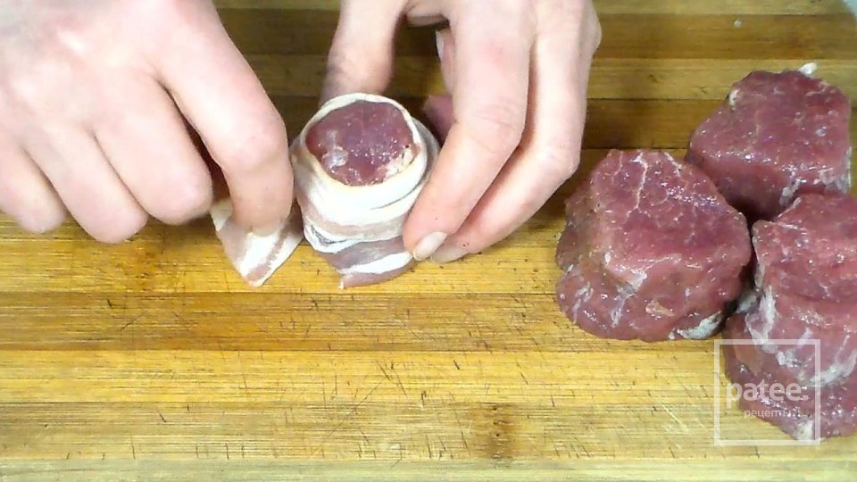 Медальоны из свинины в беконе - Шаг 2