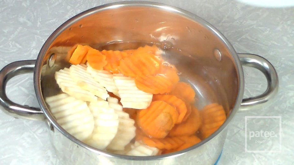 Медальоны из свинины в беконе - Шаг 7